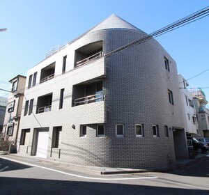 ＩＬ　ＴＲＵＬＬＯ外観写真