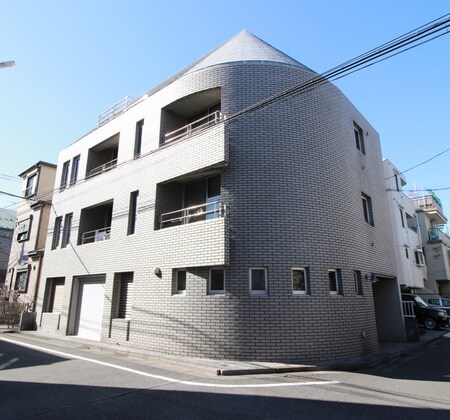 ＩＬ　ＴＲＵＬＬＯ外観写真