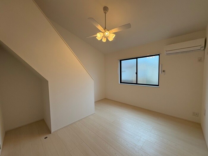 物件内観写真8　(居室)