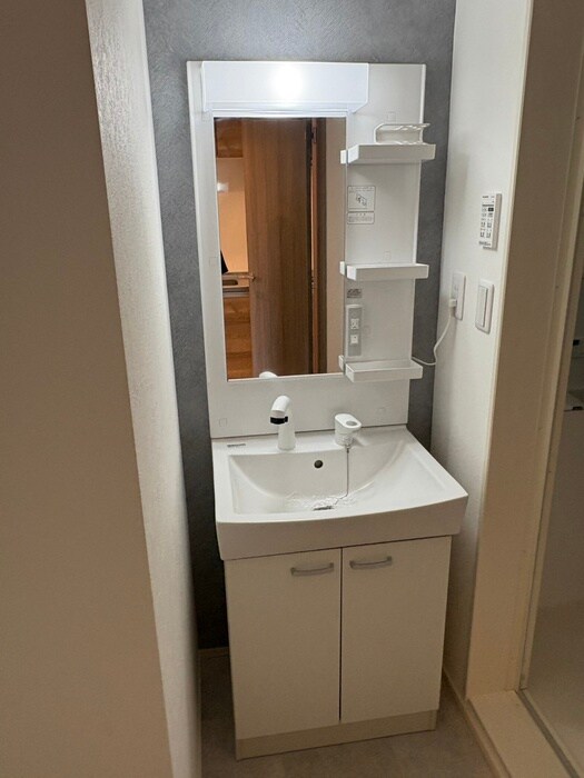 物件内観写真14　(洗面)