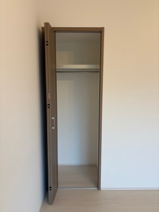 物件内観写真15　(収納)