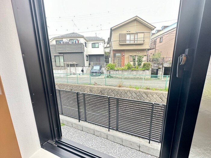 物件内観写真22　(室内からの展望)