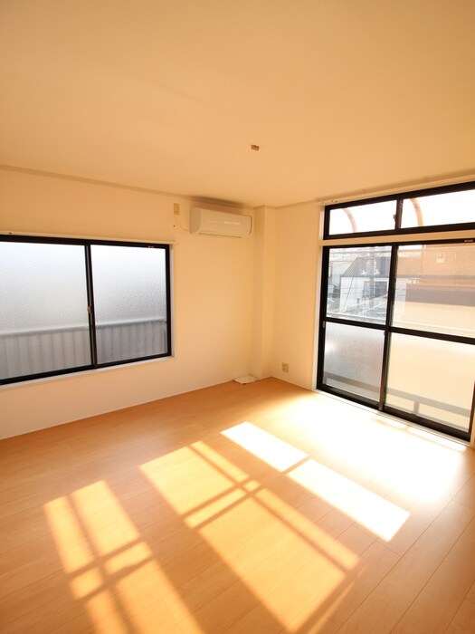 物件内観写真7　(居室)