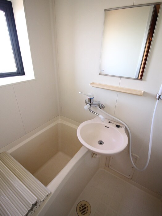 物件内観写真12　(バス／シャワールーム等)