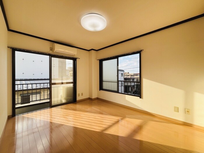 物件内観写真8　(居室)