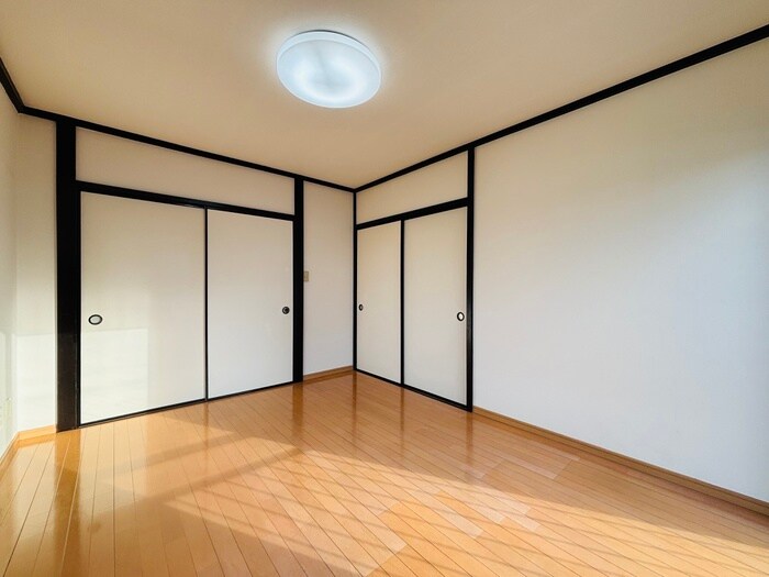 物件内観写真9　(居室)