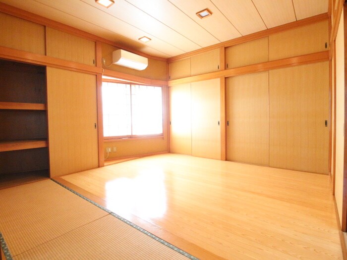 物件内観写真7　(居室)