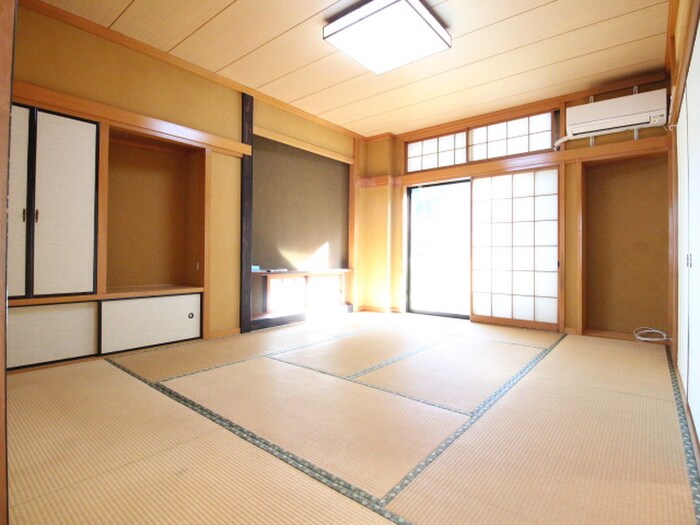 物件内観写真9　(居室)