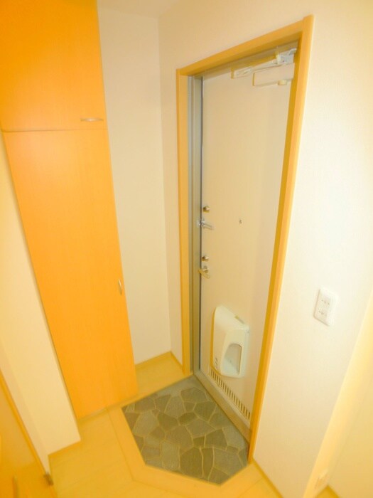 物件内観写真15　(玄関)