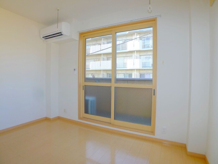 物件内観写真22　(居室)