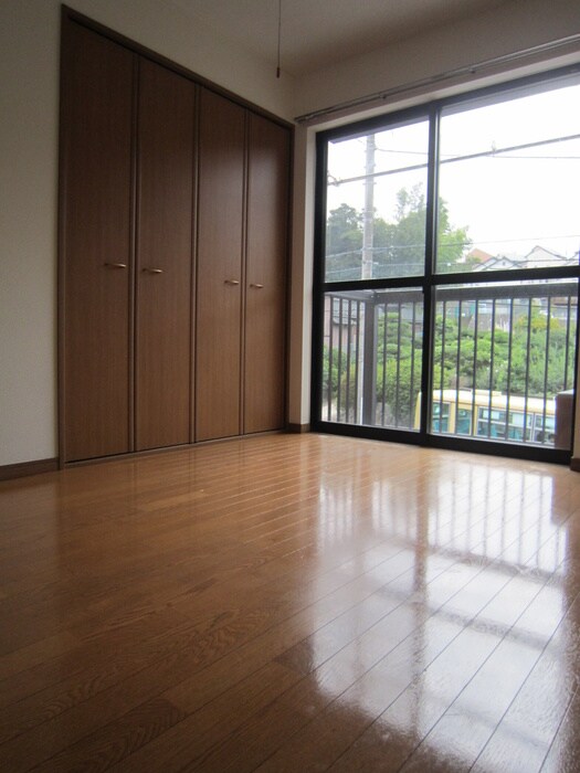 物件内観写真15　(居室)