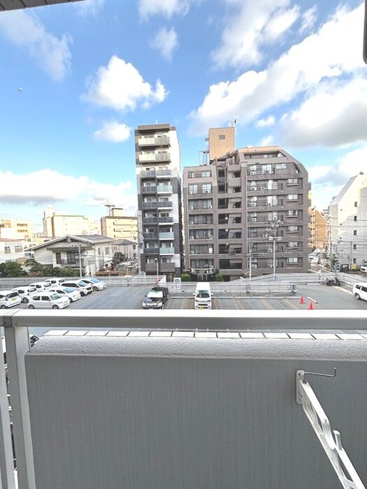 物件内観写真14　(室内からの展望)