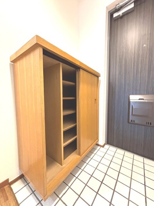 物件内観写真18　(靴箱)