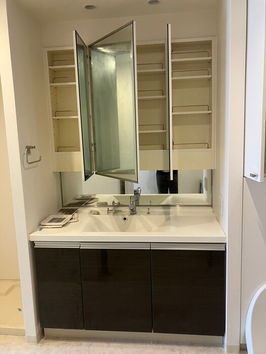 物件内観写真10　(洗面)