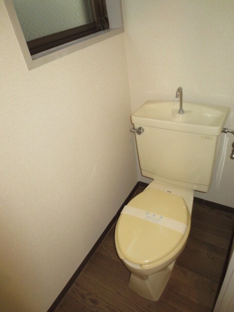 物件内観写真12　(トイレ)