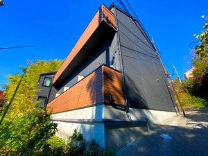 ヒルズ鶴川外観写真