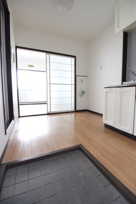 物件内観写真5　(居室)