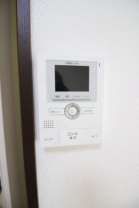 物件内観写真13　(玄関)