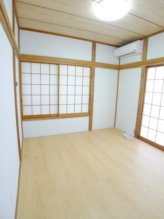 物件内観写真8　(居室)