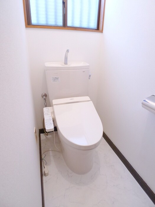 物件内観写真13　(トイレ)