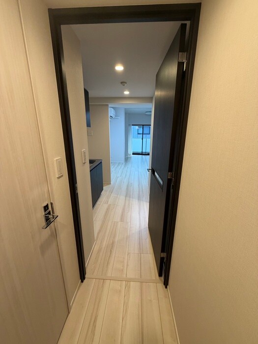物件内観写真8　(廊下)