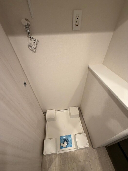 物件内観写真18　(洗濯機置場)
