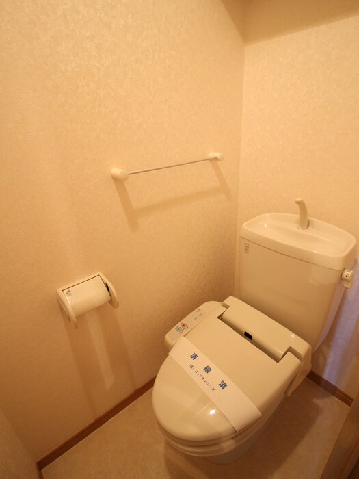 物件内観写真13　(トイレ)