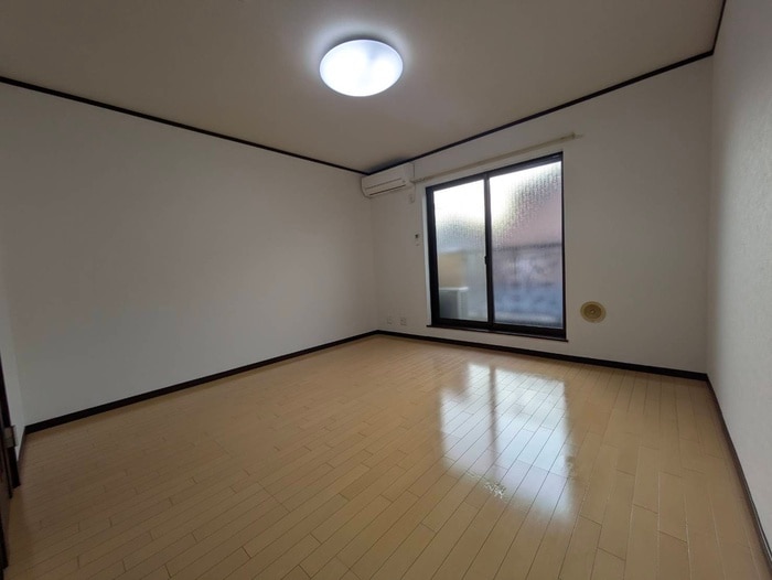 物件内観写真11　(居室)