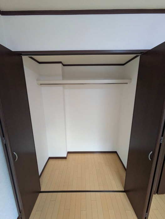 物件内観写真12　(収納)