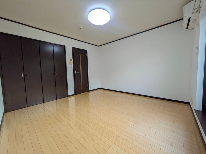 物件内観写真13　(居室)