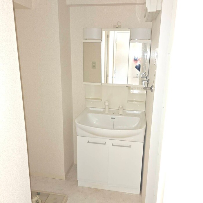 物件内観写真11　(洗面)