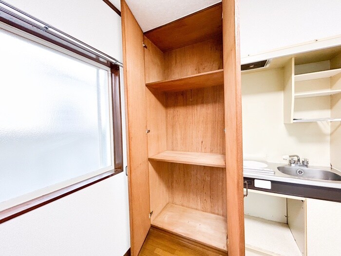 物件内観写真11　(収納)