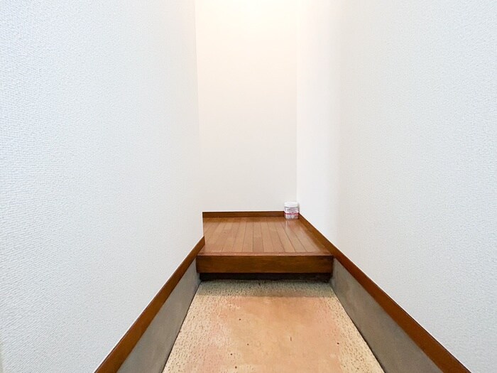 物件内観写真15　(玄関)