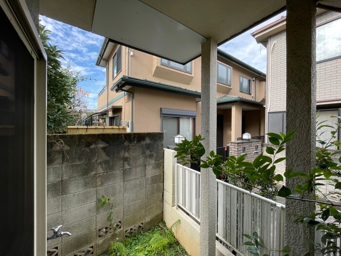 物件内観写真15　(室内からの展望)