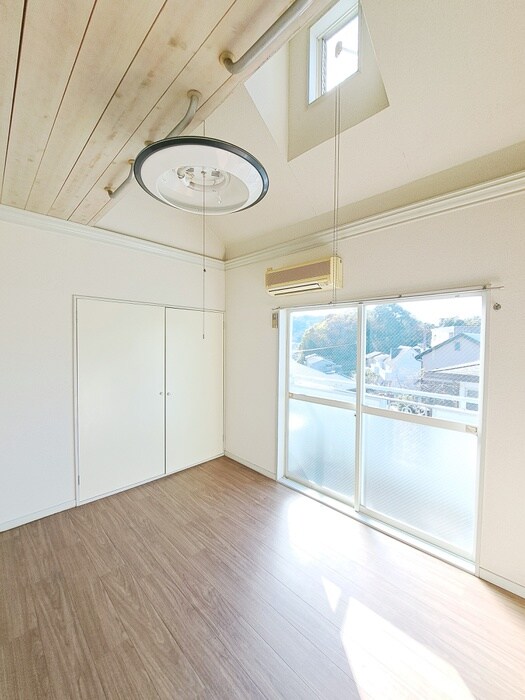 物件内観写真6　(居室)