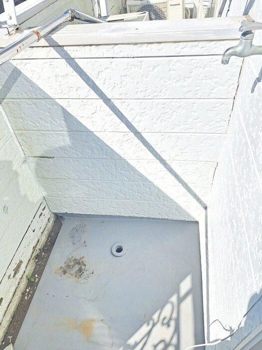 物件内観写真13　(洗濯機置場)