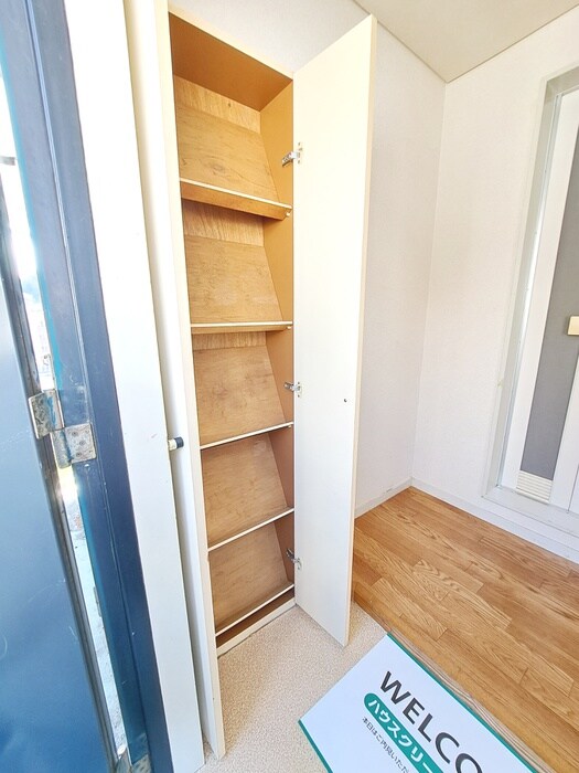 物件内観写真18　(靴箱)