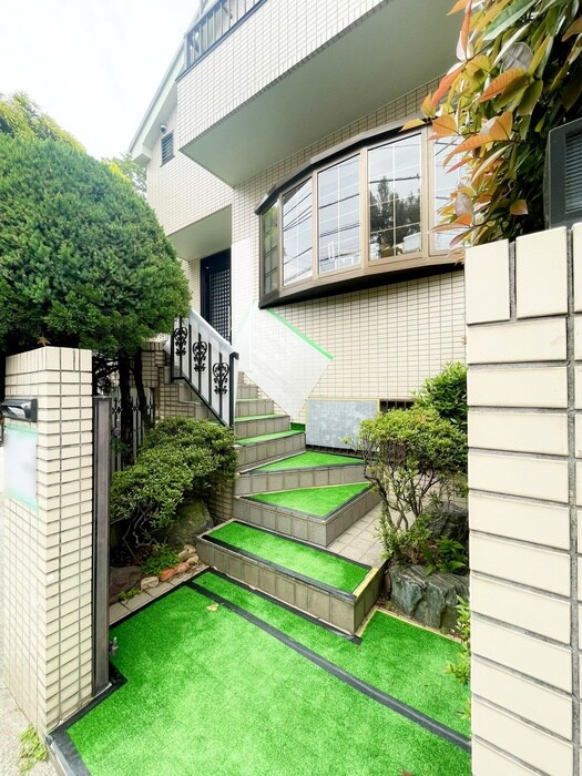 梅里戸建のエントランス部分