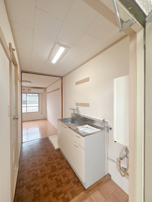 物件内観写真14　(廊下)