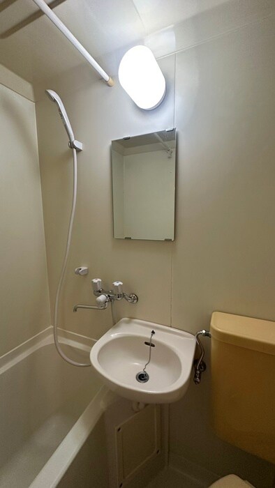 物件内観写真12　(洗面)