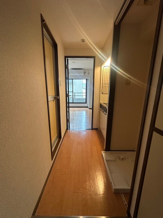 物件内観写真17　(廊下)