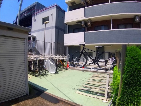 駐輪場