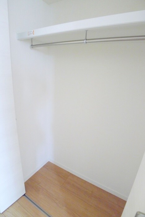 物件内観写真12　(収納)
