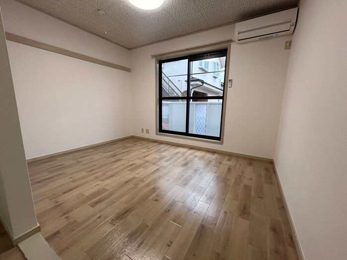 物件内観写真7　(居室)