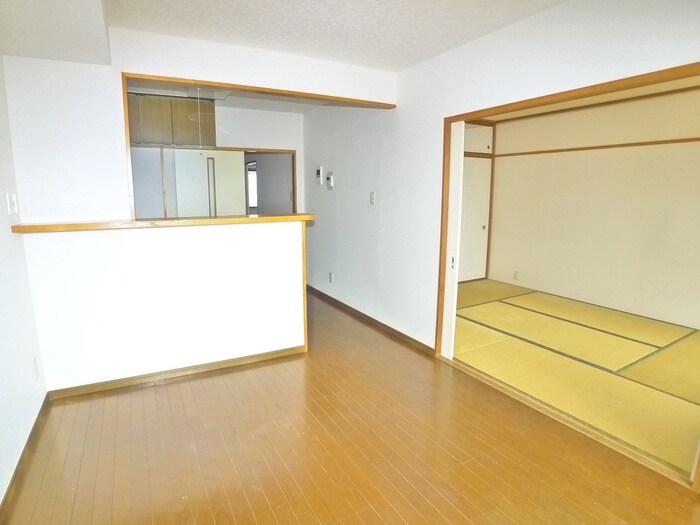 物件内観写真7　(居室)