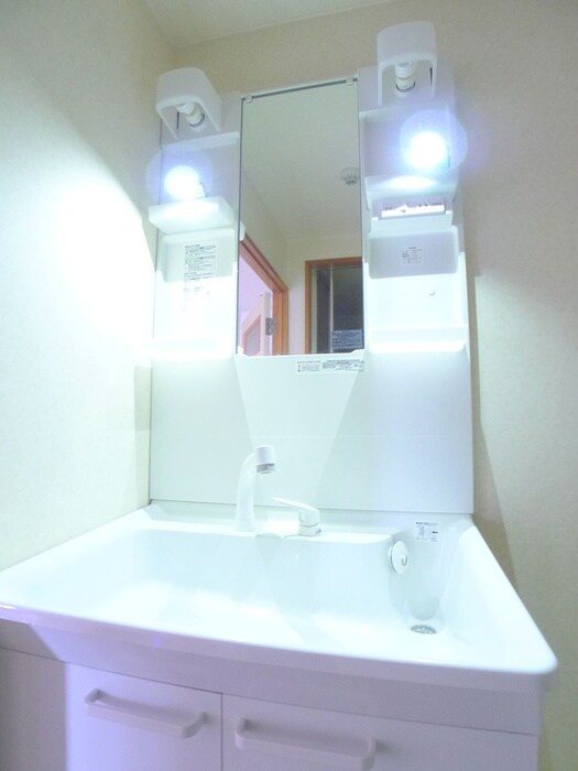 物件内観写真10　(洗面)