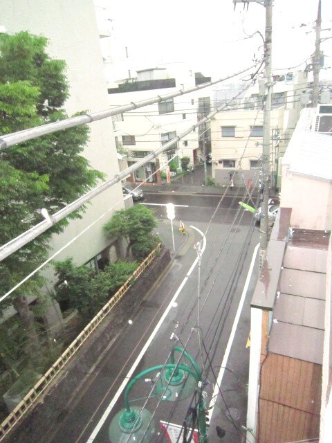 物件内観写真16　(室内からの展望)