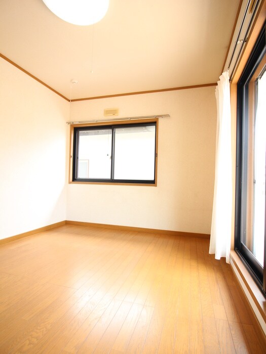 物件内観写真9　(居室)