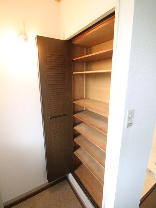 物件内観写真19　(靴箱)