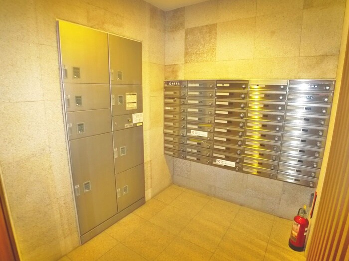 物件外観写真6　(建物設備)